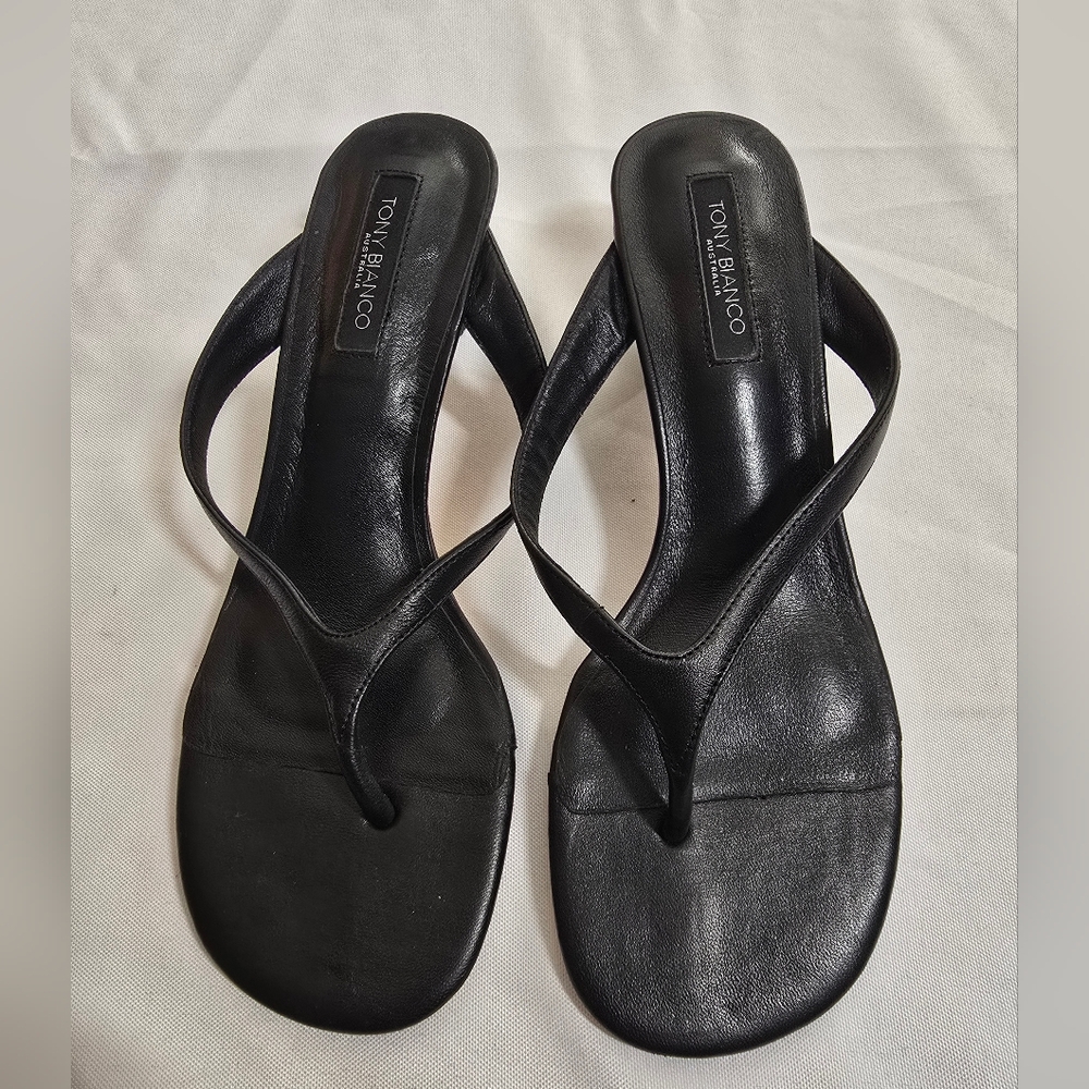Tony Bianco Black Kitten Heel Thong Mules - Picture 2 of 8